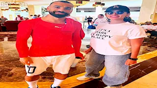 زينة تعلن دعمها لمحمد صلاح وتلغي متابعة ليفربول بعد أزمته الأخيرة