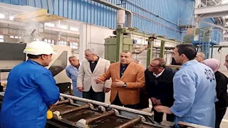 وزير الإنتاج الحربي يجري جولة مفاجئة بمصنع 63 ويصدر توجيهات بتوطين التكنولوجيا