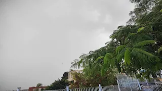 20 صورة ترصد.. الأمطار تضرب 10 محافظات الآن