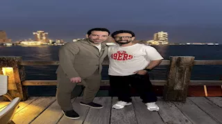 بينهم أبو تريكة.. إبراهيم فايق يلتقي بنجوم الأهلي والزمالك السابقين في الدوحة