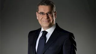 مصطفى الآغا يتعلم حكمة جديدة من هنا الزاهد وينشر فيديو قديم يجمعهما