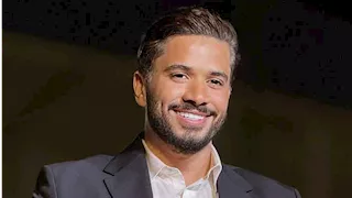 "أمام أعظم أب ورئيس".. مصطفى حجاج يعلن مشاركته في احتفالية كبيرة