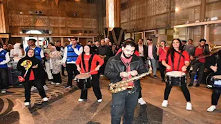 بالصور.. "قطار الشباب" يعيد اكتشاف سحر أسوان وينعش السياحة الداخلية