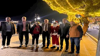 على الأقدام.. محافظ الأقصر يتابع استعدادات "الكريسماس" ليلًا (صور)