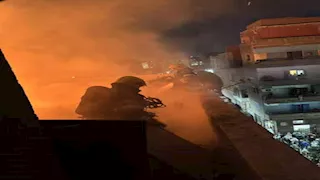 النيران تلتهم عقارا بحدائق القبة ورجال الإطفاء يسابقون الزمن