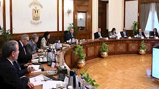 مدبولي يُتابع الموقف التنفيذي لمشروعات تحلية مياه البحر