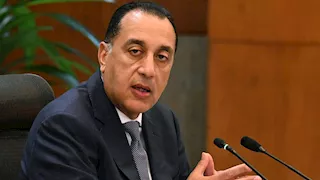 رئيس الوزراء يصل مطار رفيق الحريري في مستهل زيارته إلى لبنان