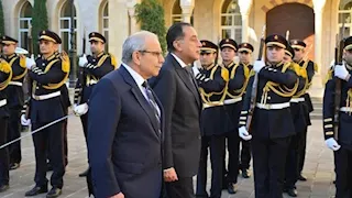 هاني يونس يشارك فيديو استقبال رئيس مجلس الوزراء في بيروت