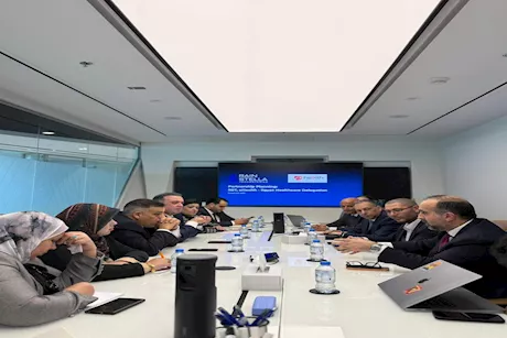 وفد وزارة الصحة يطلع على تجارب التحول الرقمي في الرعاية بالإمارات