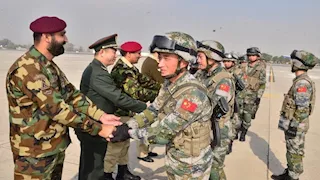 باكستان : انطلاق المناورات العسكرية (المحارب9) بين الجيشين الباكستاني والصيني