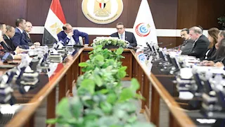 وزيرا الصحة والمالية يبحثان انتظام سلاسل توريد الأدوية والمستلزمات الطبية