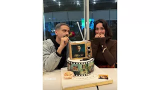 بصورة والدة شيماء جمال.. بسنت شوقي تحتفل بنجاح محمد فراج في "ورد وشوكولاتة"