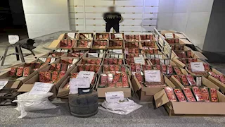 800 ألف قطعة.. ضبط ورشة لتصنيع الألعاب النارية المحظورة بالفيوم