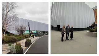 أمين "الأعلى للآثار" يتفقد استعدادات معرض رمسيس وذهب الفراعنة بلندن