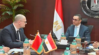 وزير الاستثمار يلتقى سفير "بيلاروسيا" لبحث التعاون المشترك بين البلدين