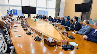 كامل الوزير يلتقي نظيرة العماني لبحث سبل تعزيز التعاون بين البلدين
