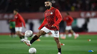 لحظة وصول منتخب مصر إلى أرضية الملعب  