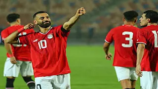 محمد صلاح يحتفل بالكريسماس من داخل معسكر منتخب مصر