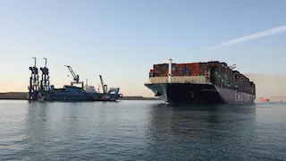 القابضة للنقل تعلن عدم رغبتها في بيع حصتها بالإسكندرية لتداول الحاويات 