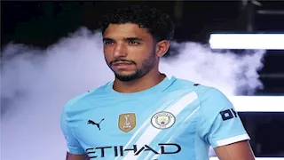 نادٍ انجليزي عملاق يهتم بضم عمر مرموش.. ما التفاصيل؟