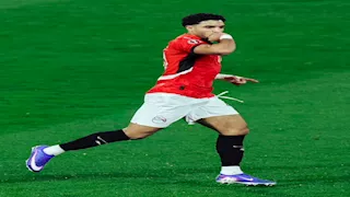 هل يسير على خطي صلاح.. 3 أندية أوروبية تفاوض عمر مرموش