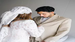 بعد تقبيله الدبلة.. أبرز المعلومات عن خطيبة عمر مرموش