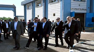 مدبولي يتفقد محطة مياه الشرب بمركز الصف في الجيزة -(صور)