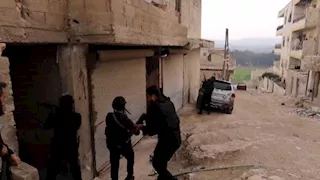 الداخلية السورية تعلن تفكيك خلية إرهابية تابعة لداعش في حلب.. صور 