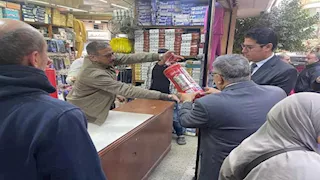 محافظ الدقهلية يأمر بغلق المحال المخالفة في "سوق الخواجات" (صور)