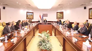 وزير الاتصالات يعقد مائدة مستديرة مع لجنة التحول الرقمي بالغرفة الأمريكية