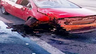 إصابة شخصين في انقلاب سيارة على طريق السخنة بالسويس