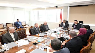 وزير الإسكان يستقبل محافظ أسوان لبحث ملفات العمل المشترك