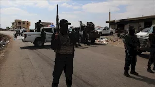 خلال احتجاجات باللاذقية.. مقتل عنصر أمني سوري برصاص مسلحين 