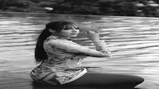 الصداقة وعد.. زوجة النني الثانية تنشر صورا وتعلق