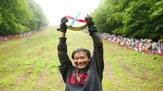 أغرب مسابقات تُقام في العالم.. لن تصدق ما يحدث
