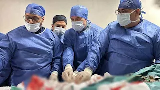 نجاح عمليتي TAVI بمجمع الإسماعيلية الطبي خلال زيارة الخبير الإسباني