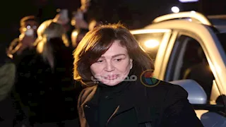 بالصور| خالد يوسف وإلهام شاهين يقدمان واجب العزاء في داوود عبدالسيد