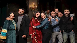 "عائلة واحدة".. يارا السكري تنشر صورا جديدة مع أبطال مسلسل علي كلاي