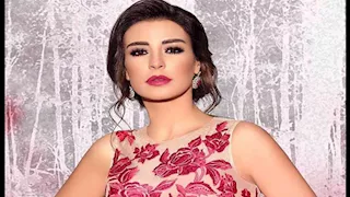  "لوك كاجوال ومكياج قوي".. كيف نسقت ماجي بو غصن إطلالتها؟