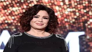 "جمعت بين الأناقة والبساطة".. إلهام شاهين تخطف الأنظار بإطلالتها