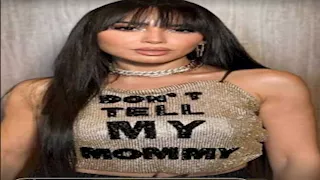 فستان لامع ومُلفت.. ساندي تخطف الأنظار بلوك مميز