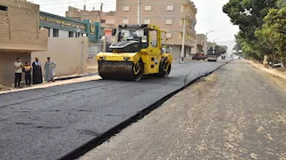 حصاد 2025.. رصف وتطوير عشرات الطرق الحيوية في أسيوط