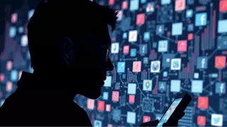 من يقرر ما تشاهده؟.. كيف سرقت الخوارزميات التأثير من المشاهير على مواقع التواصل الاجتماعي؟