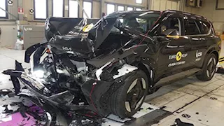 بالفيديو.. هل نجحت EV5 أحدث سيارات كيا في مصر باختبار الحوادث الأوروبي؟