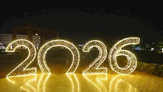 "عروس المشاتي" تستقبل 2026.. أسوان تكتسي بالأنوار والبهجة في رأس السنة