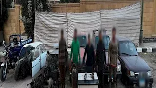 ارتكبوا 5 جرائم.. سقوط عصابة سرقة سيارات في المرج