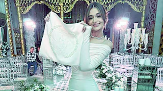 من زفاف شقيقتها إلى كواليس أعمالها.. ملك زاهر توثق أجمل لحظات 2025