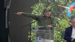 رئيس كولومبيا: واشنطن قصفت مصنعا للكوكايين داخل الأراضي الفنزويلية