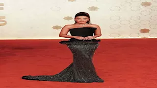 صبا مبارك تستعرض إطلالتها بمهرجان البحر الأحمر..والجمهور يعلق (صور)