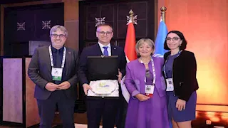 مصر تُسلم جائزة إسطنبول للمدينة صديقة البيئة لمدينة ملقا الإسبانية